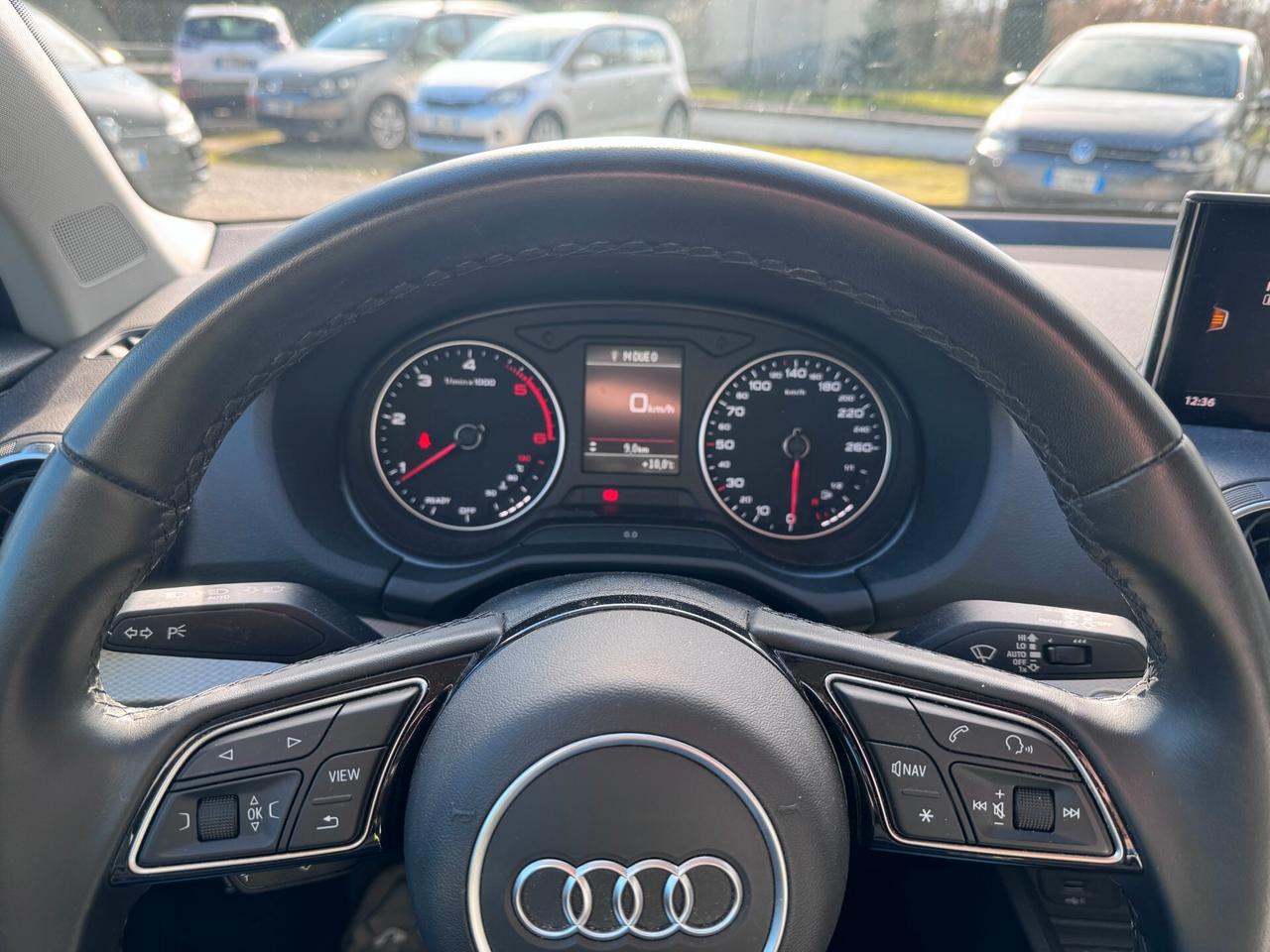 Audi Q2 30 TDI Identity Black - 2023