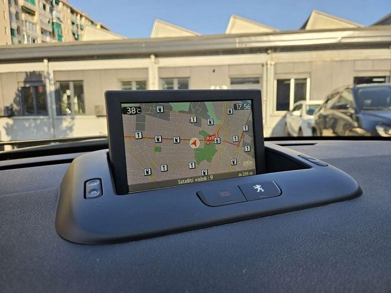 Peugeot 3008 HYbrid4 2.0 HDi GANCIO TRAINO