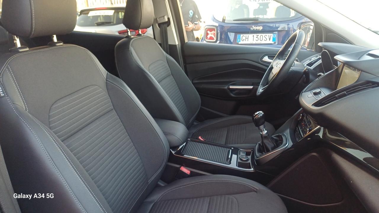 Ford Kuga 1.5 TDCI 120 CV S&S 2WD Titanium