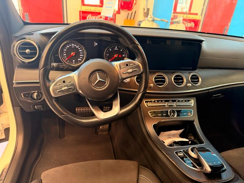MERCEDES Classe E (W/S213) E 300 d S.W. 4Mati...
