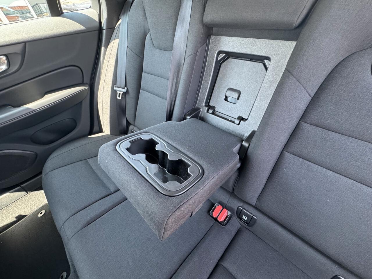 Volvo V60 B4 (Diesel/Hybrid) Automatico Momentum Bsn.
