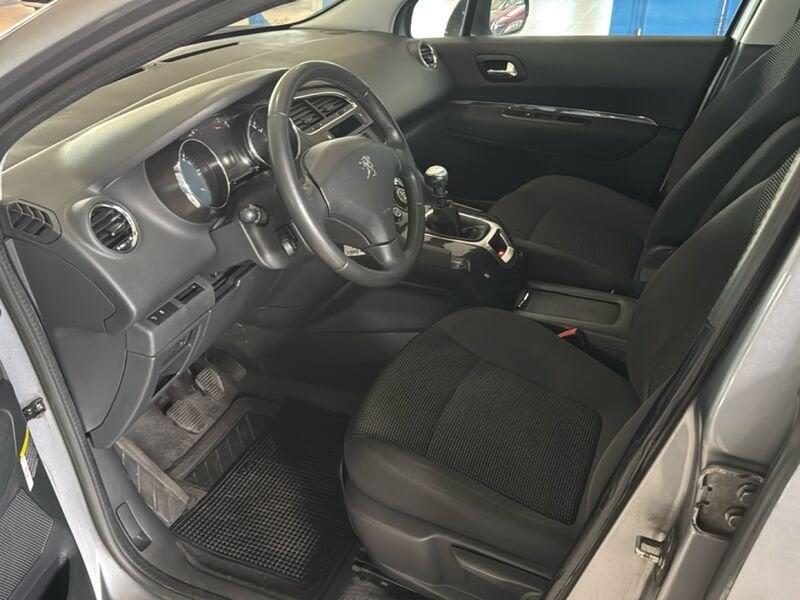 Peugeot 5008 1.6 8v HDi 115cv Allure FAP