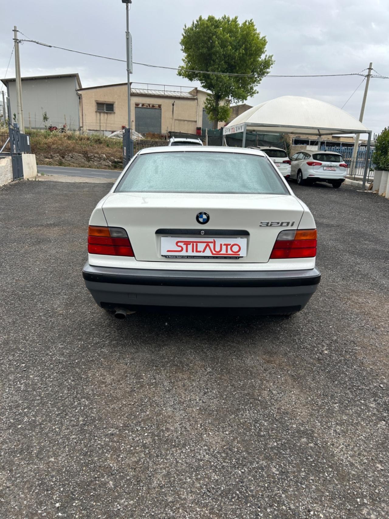 Bmw 320 320i 24V cat 4 porte