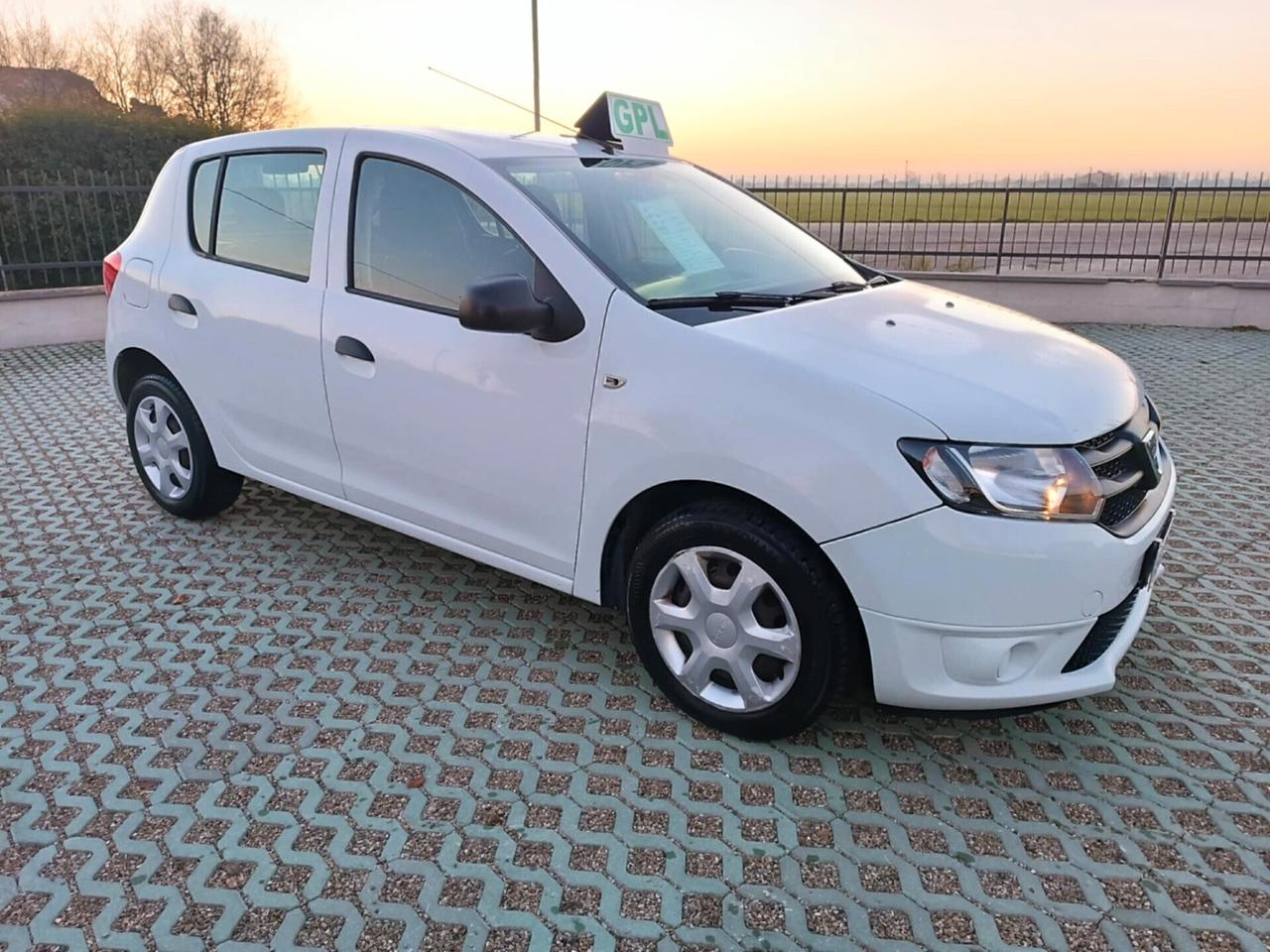 Dacia Sandero 1.2 GPL 75CV Ambiance