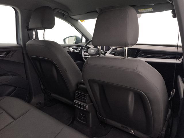 AUDI Q4 e-tron 40 Business Advanced