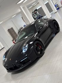 Porsche 911 Carrera 4 GTS