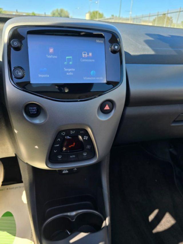 TOYOTA Aygo Connect 1.0 VVT-i 72 CV 5 porte x-wave MMT