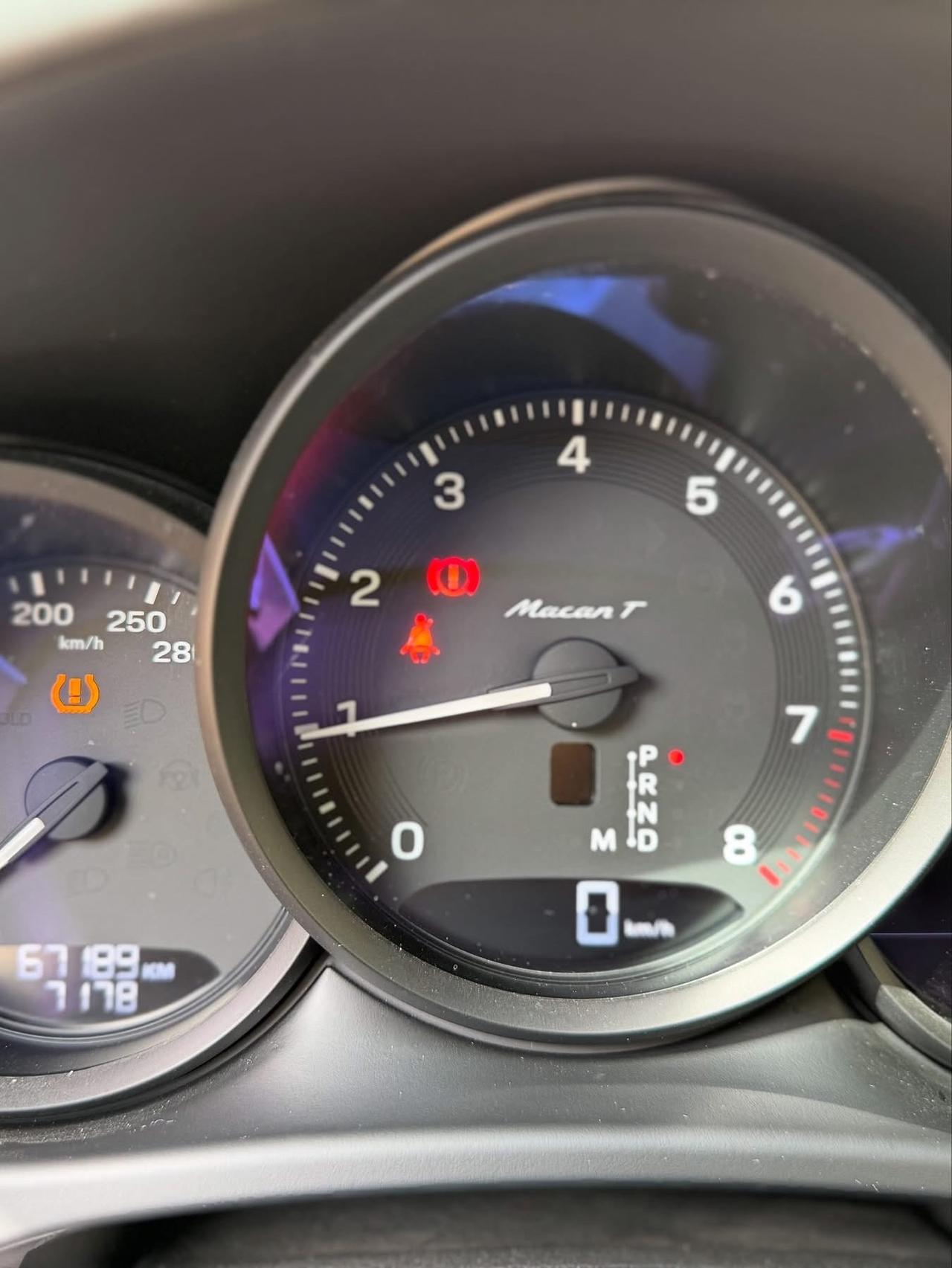 Porsche Macan 2.0 T