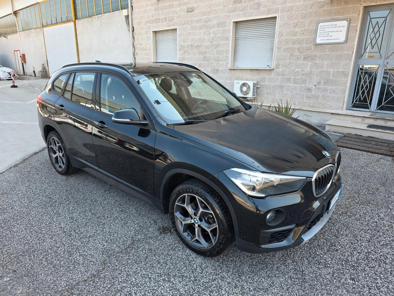 Bmw X1 sDrive16d xLine PERFETTA TETTO GRANDE