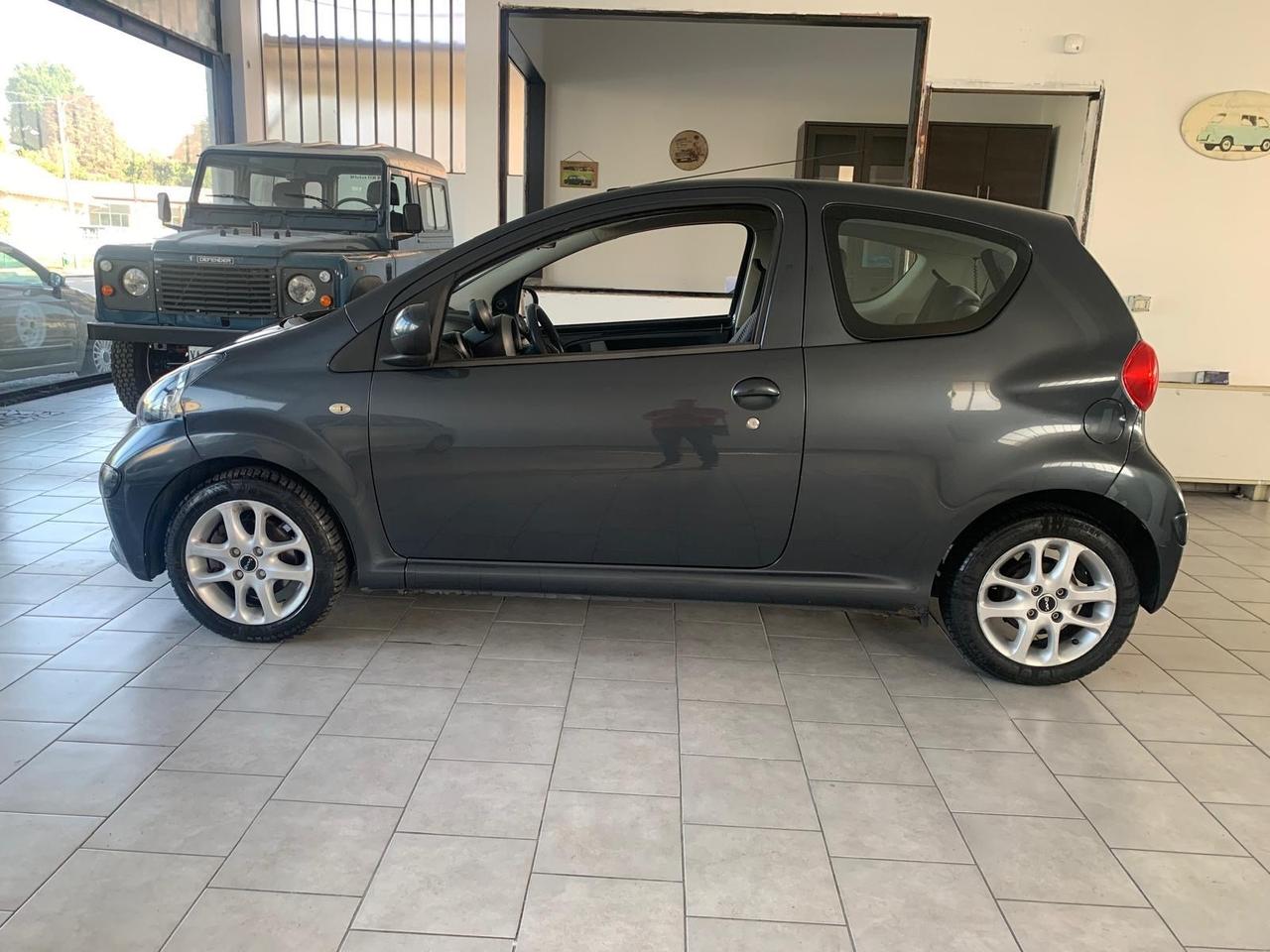 Toyota Aygo 1.0 12V VVT-i 3 porte Sol