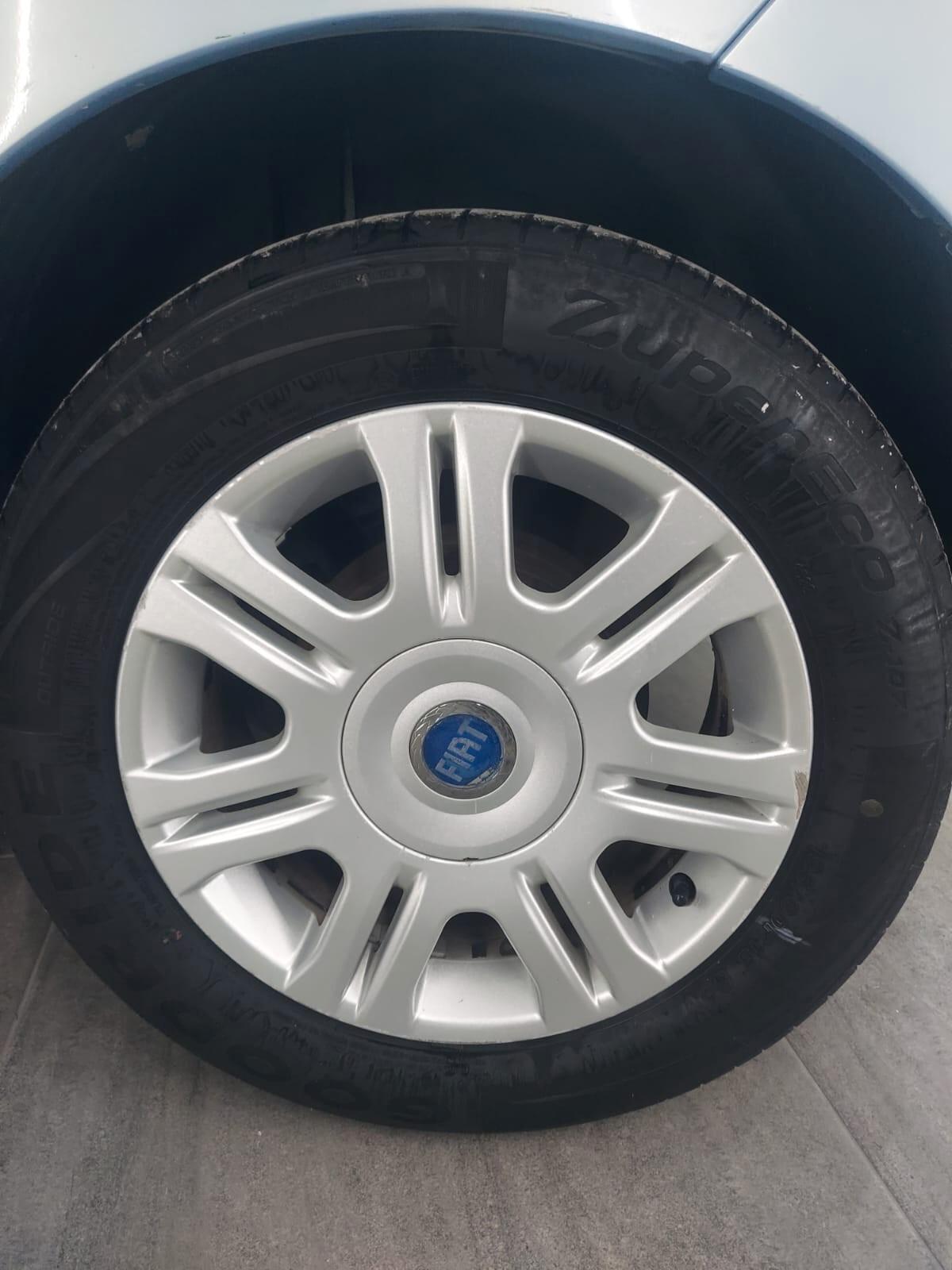 Fiat Idea 1.3 Multijet 16V Emotion 69CV