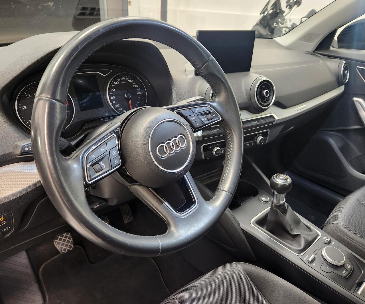 Audi Q2 30 TDI Business Design