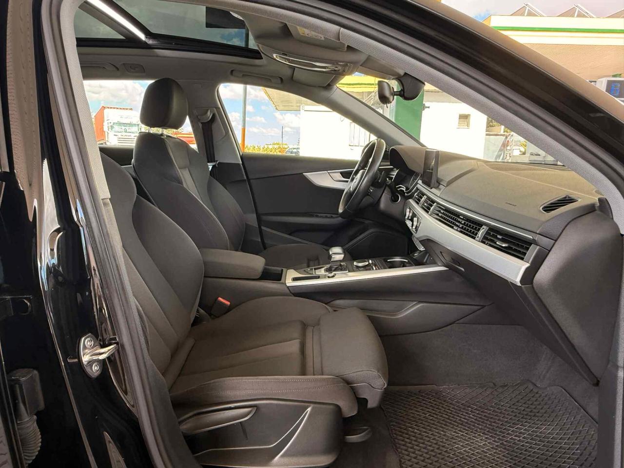 Audi A4 Avant 35 TDI S tronic line edition/TETTO/18/PDC/BELLA