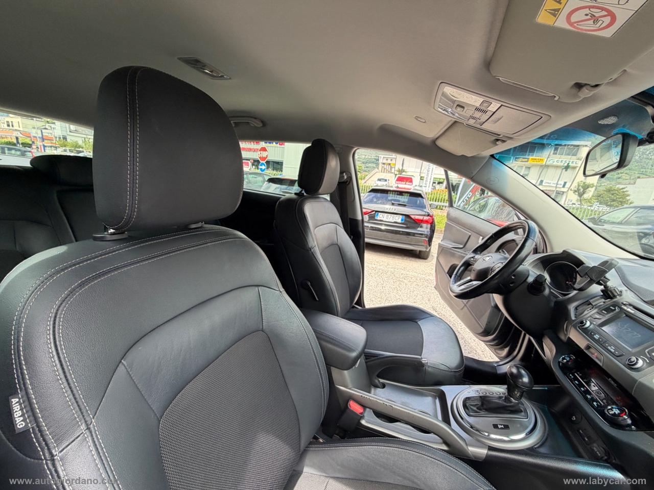 KIA Sportage 2.0 CRDI AWD REBEL GANCIO TRAINO - 4X4