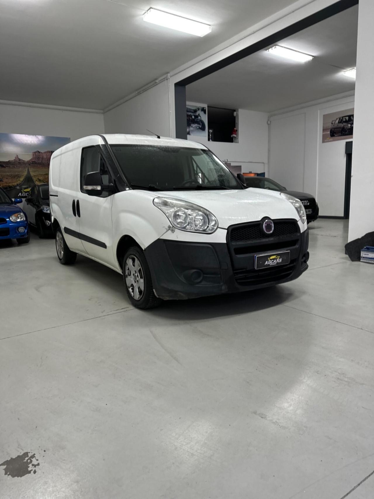 Fiat Doblo Dobl&ograve; 1.6 MJT 16V 90CV MyLife TRASPORTO ANIMALI VIVI