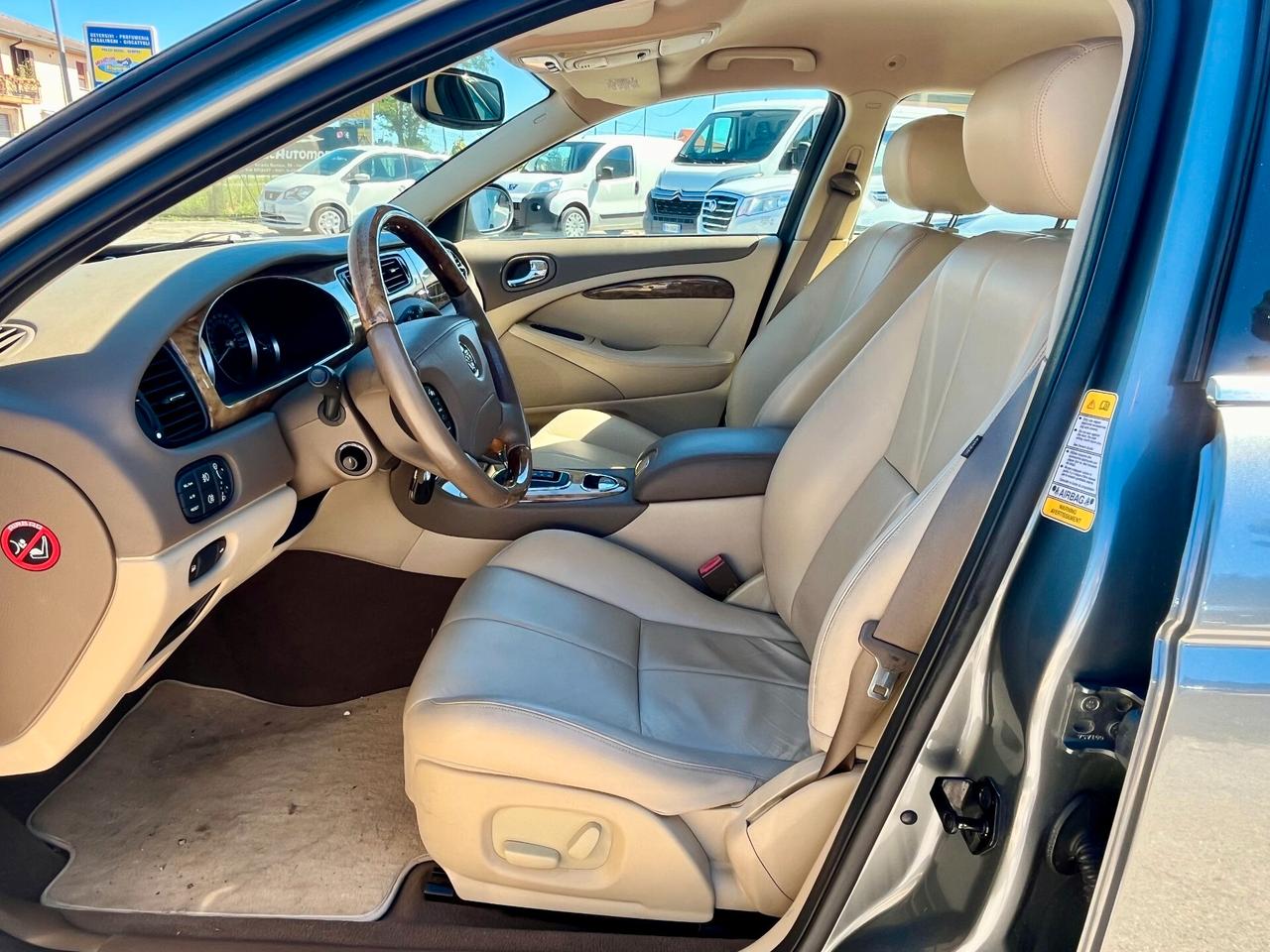 Jaguar S-Type (X206) 2.7 diesel V6 cat Exec.