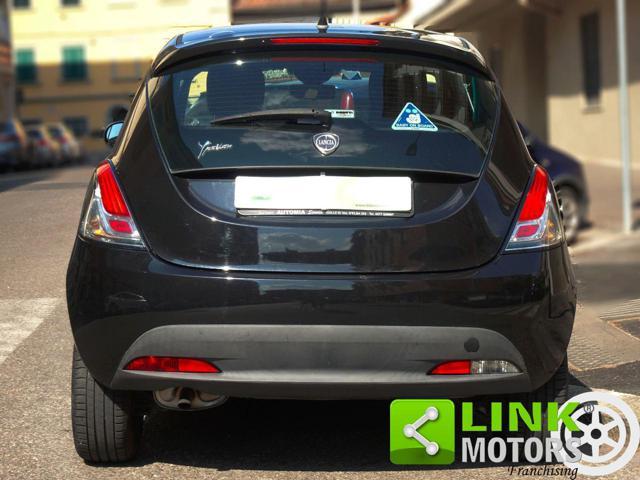 LANCIA Ypsilon 1.2 69 CV 5 porte -NEOPATENTATI-