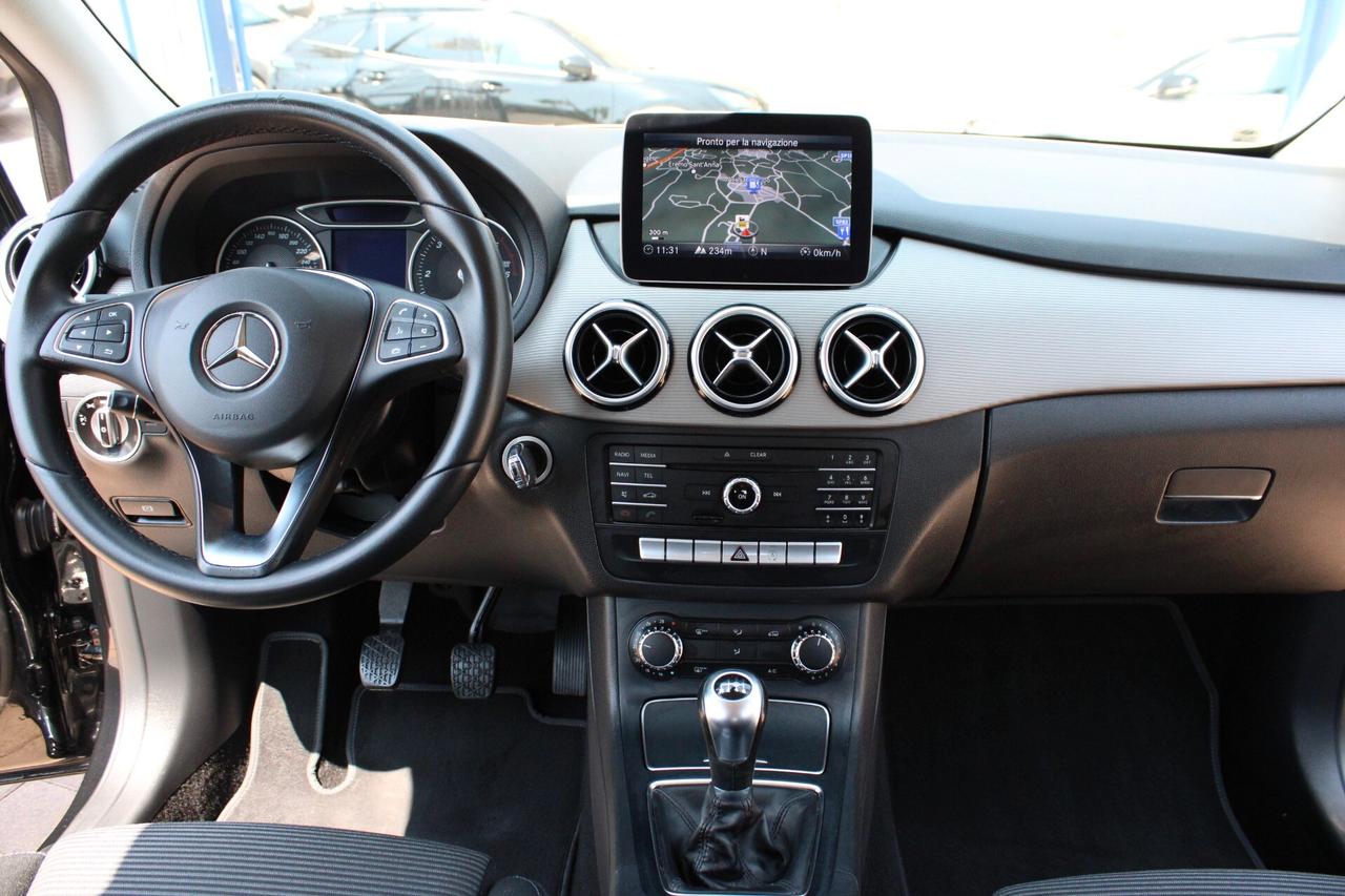 Mercedes-benz B 180 B 180 d Premium