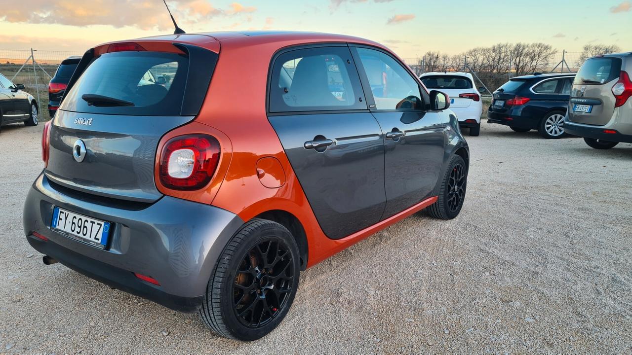 Smart ForFour 70 1.0 TWINAMIC EDITION ONE