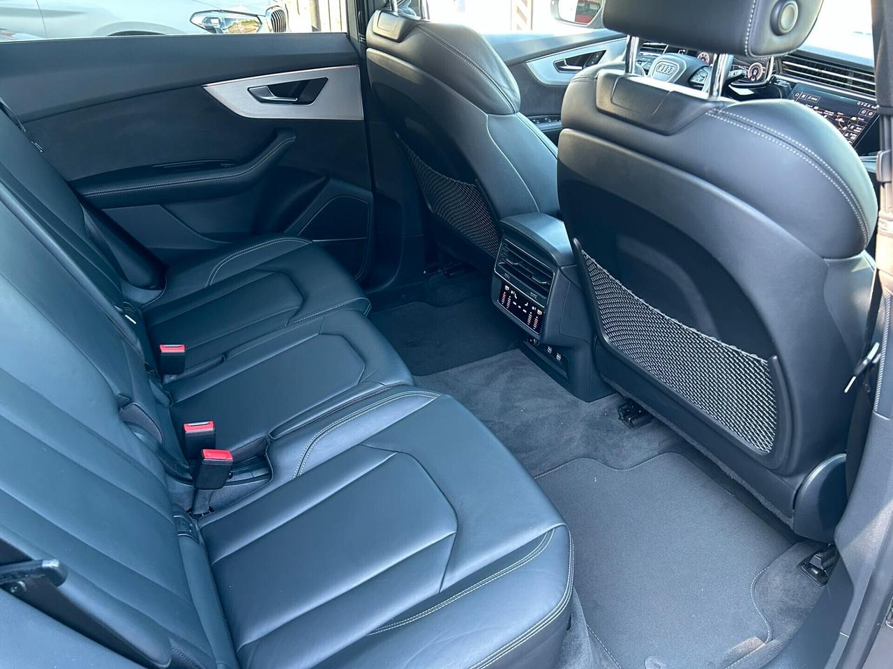 Audi Q8 50TDI 286CV Mhev quattro Tiptronic S-Line - PANORAMA