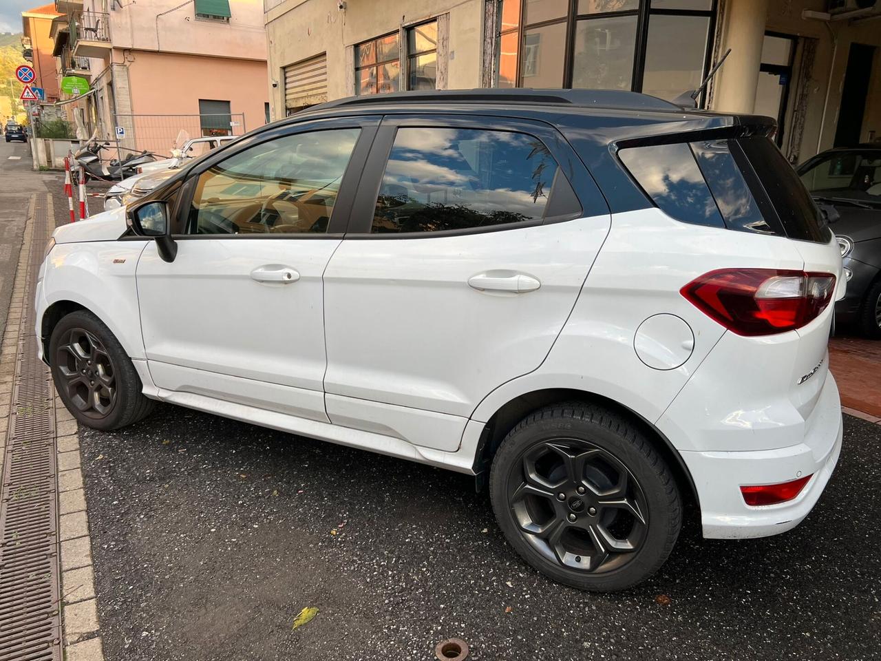 Ford EcoSport 1.5 Ecoblue ST-Line Black Edition s