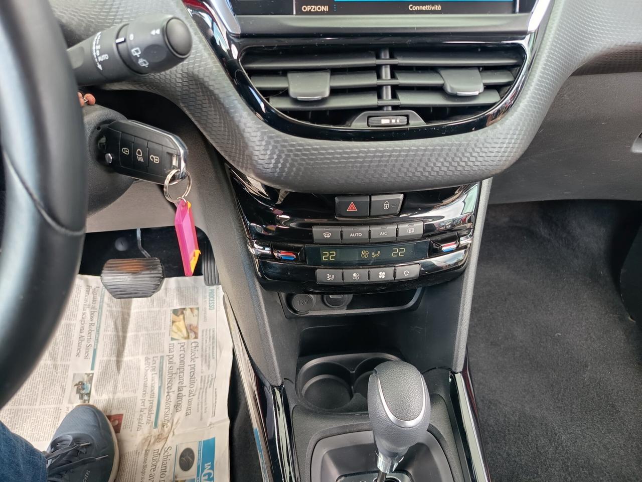 Peugeot 2008 BlueHDi 120 EAT6 S&S Allure