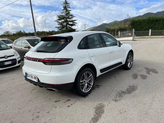 PORSCHE Macan 2.0