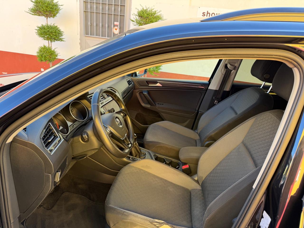 Volkswagen Tiguan 1.6 TDI R-Line - 2019