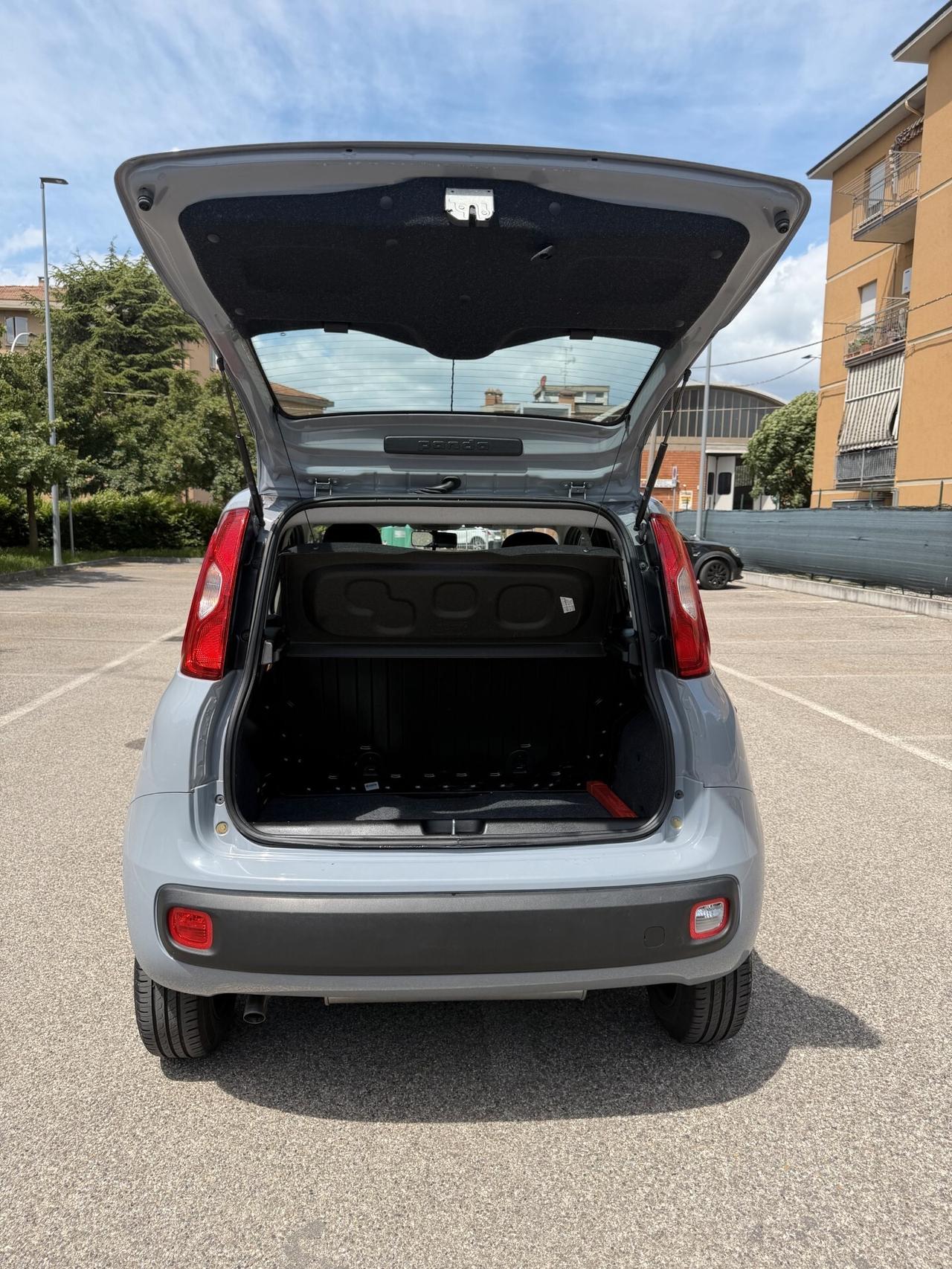 Fiat Panda 0.9 METANO - NEOPATENTATI - 12 MESI DI GARANZIA -
