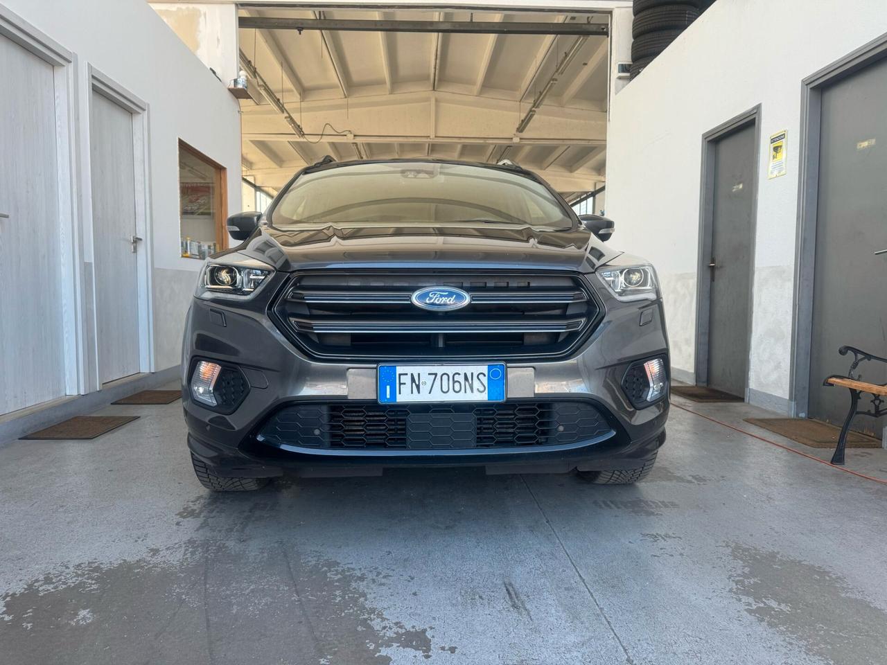 Ford Kuga 1.5 TDCI 120 CV S&S 2WD ST-Line