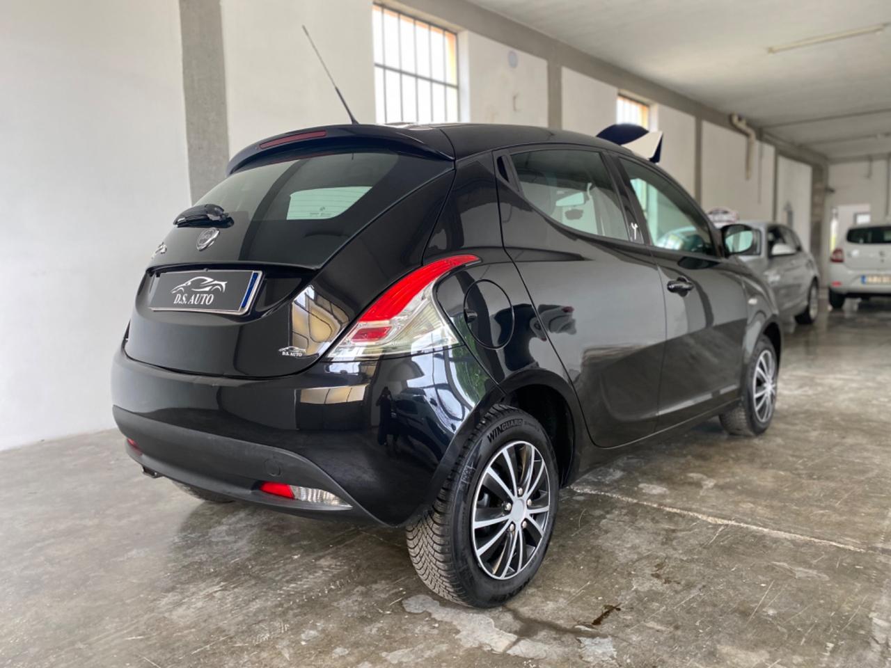 Lancia Ypsilon 2015 unico proprietario