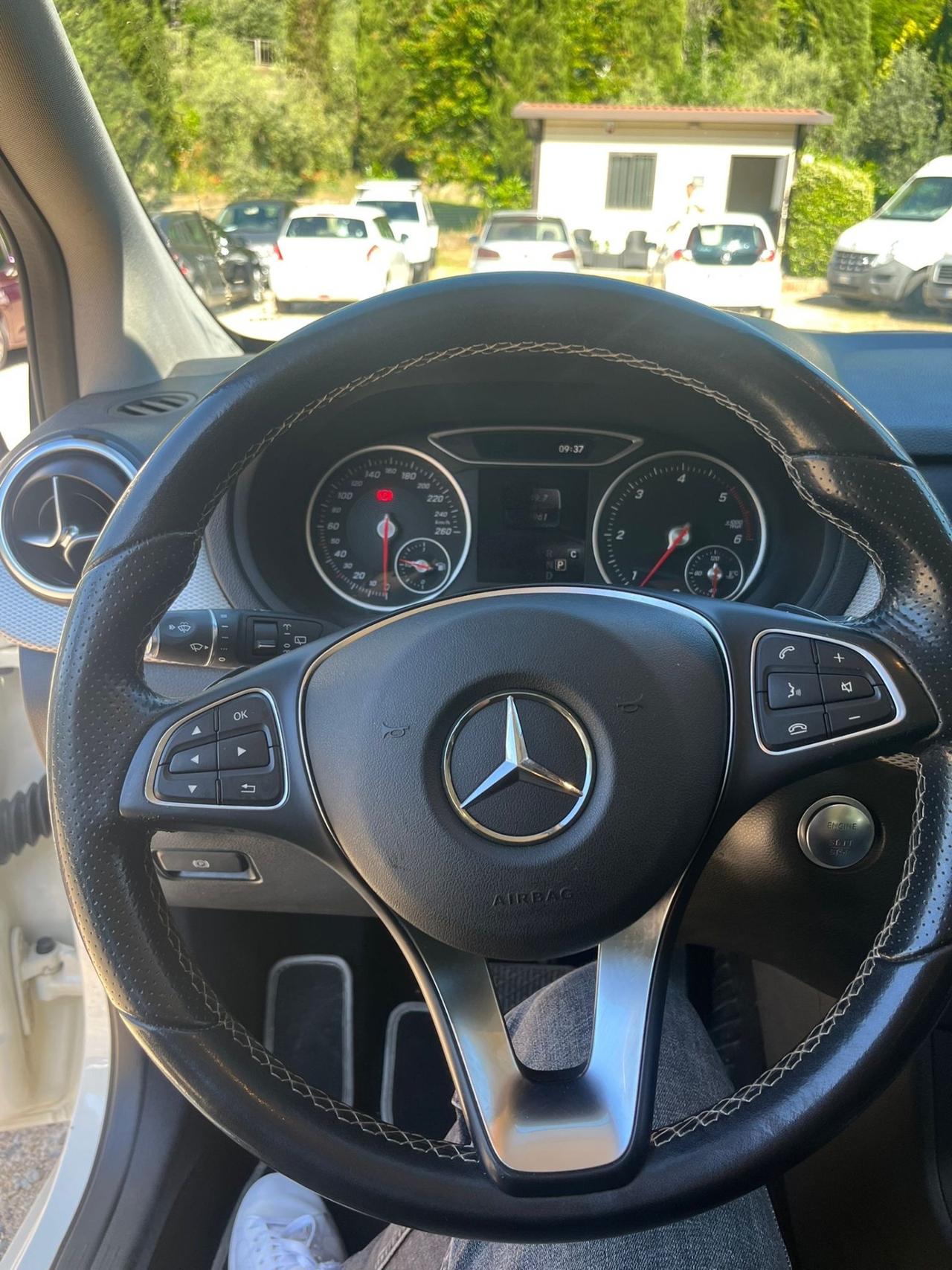 Mercedes-benz B 200 d Automatic Premium