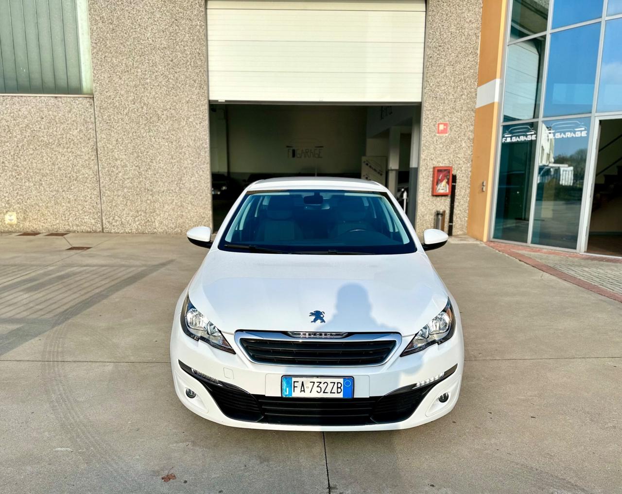 Peugeot 308 BlueHDi 150 S&S EAT6 SW Business