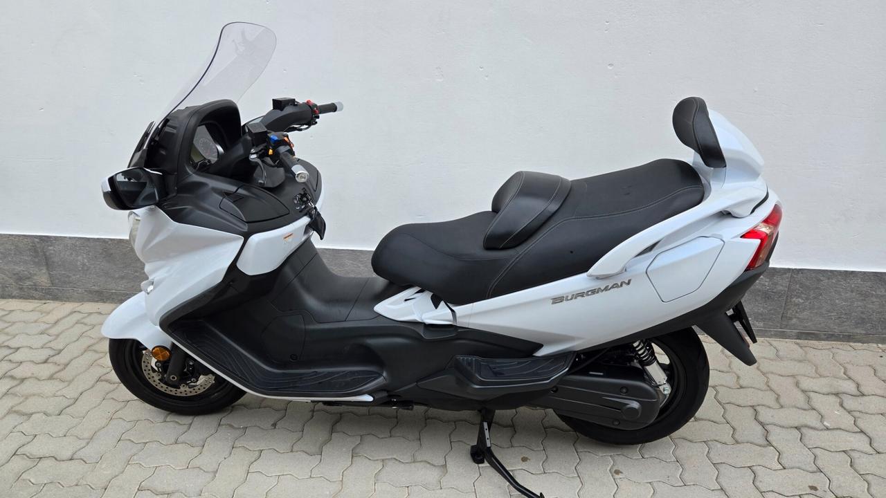 Suzuki Burgman 650 EXECUTIVE ABS