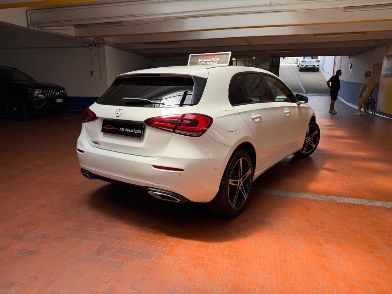 Mercedes-benz A 250e PLUG-IN Sport