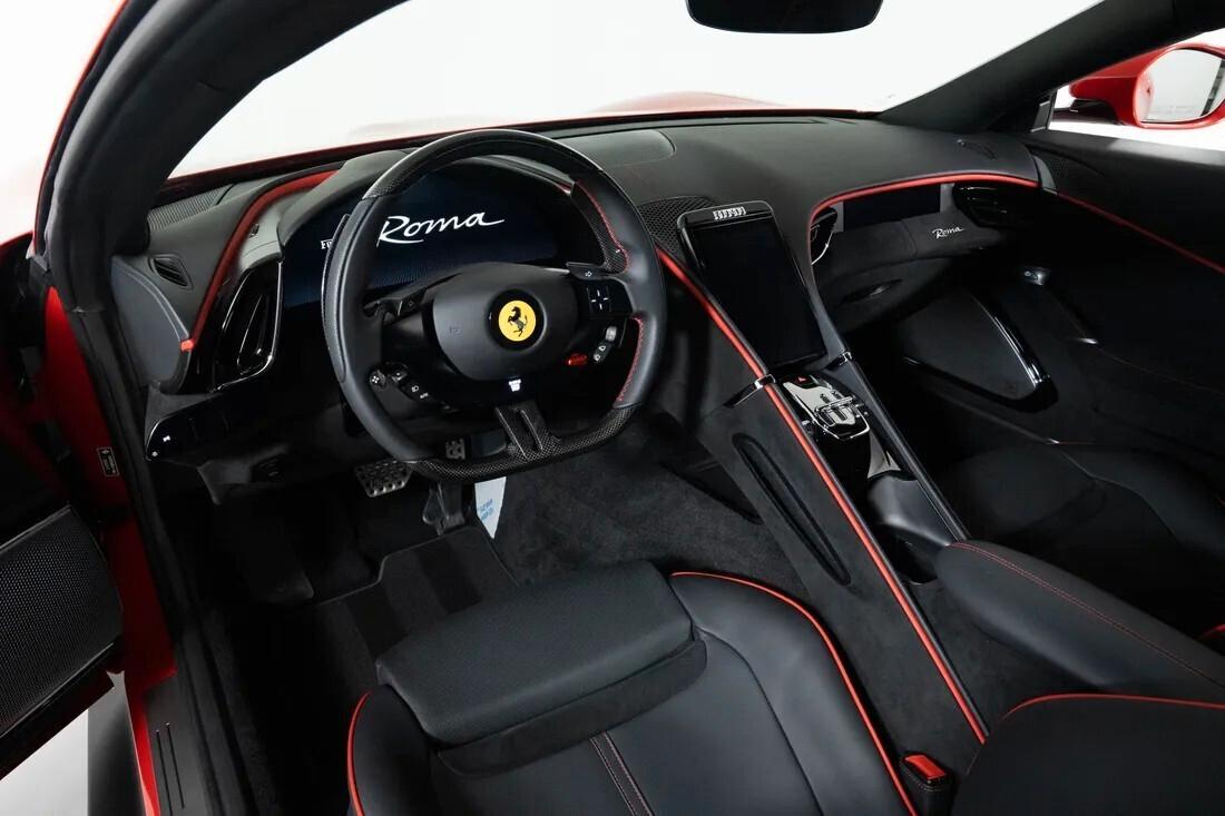 Ferrari Roma NOLEGGIO LUNGO TERMINE - LEASING FULL INCLUSIVE