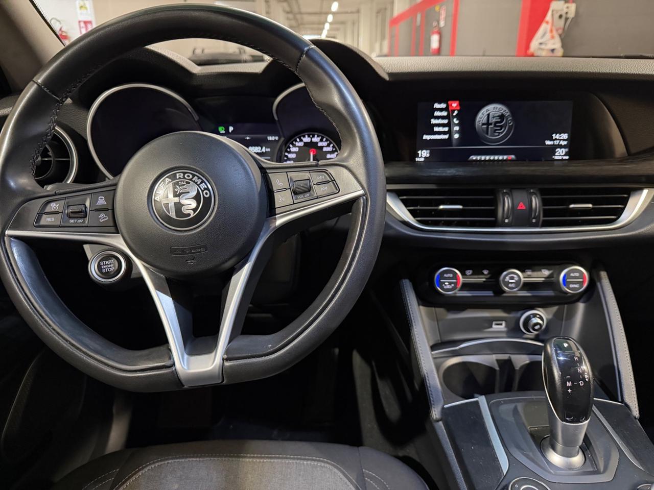Alfa Romeo Stelvio 2.2 Turbodiesel 160 CV AT8 RWD Business