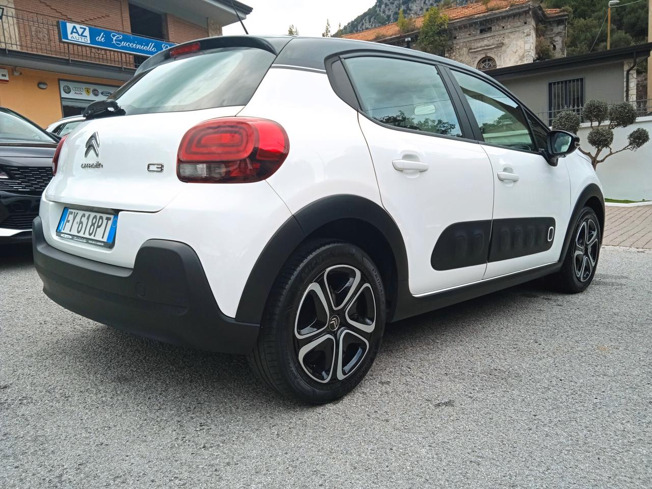 Citroen C3 PureTech 110 Shine TETTO NERO,