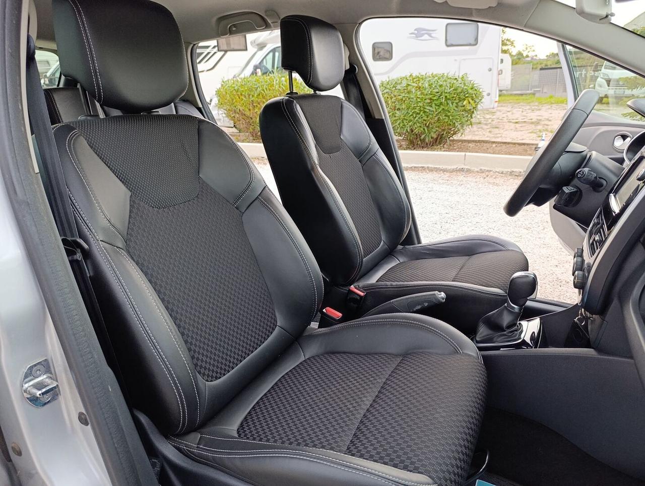 Renault Clio Sporter 1.5 dci Moschino Life 90cv edc