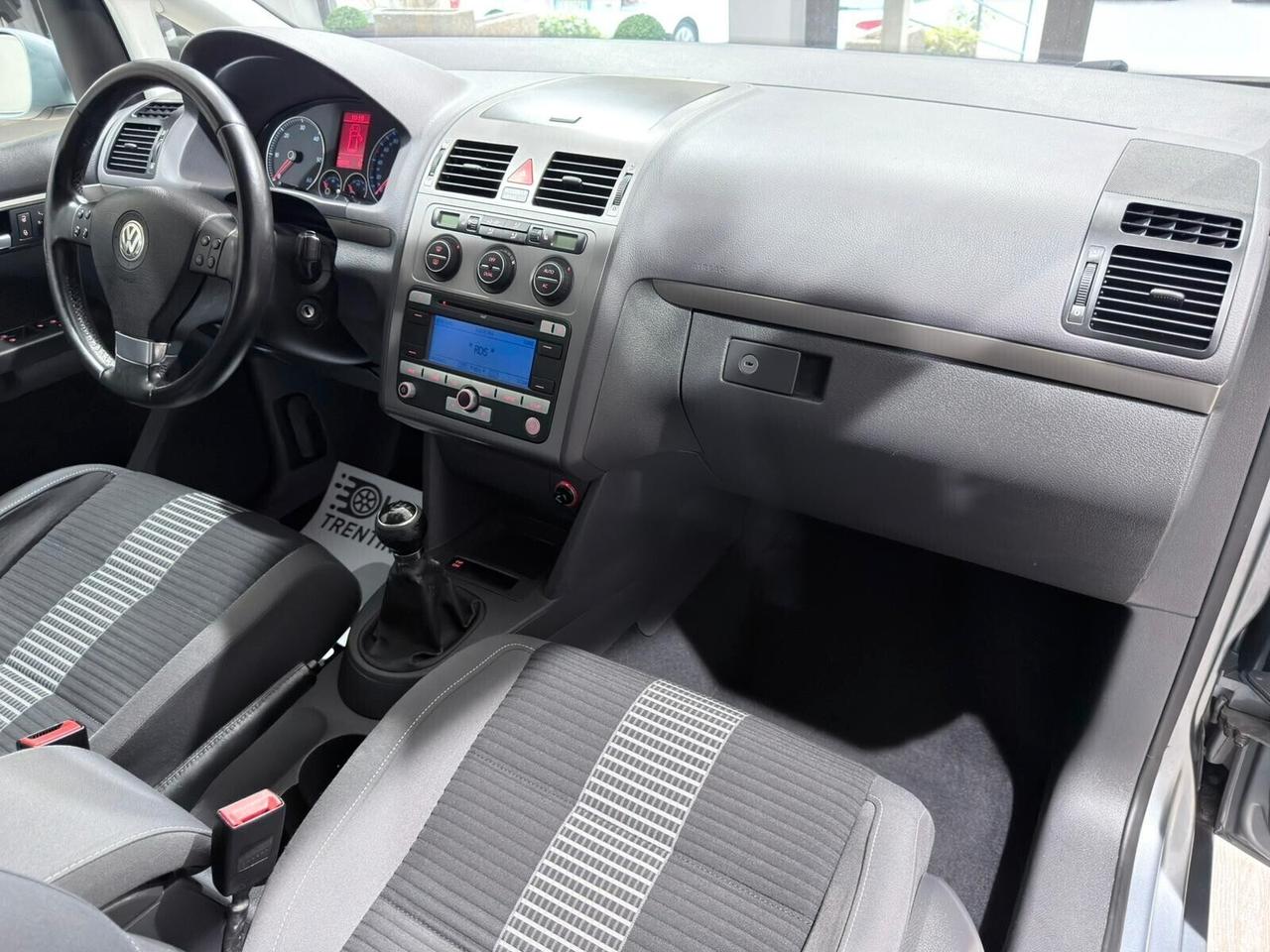 VOLKSWAGEN TOURAN 1.9 TDI 105cv 5P UNITED