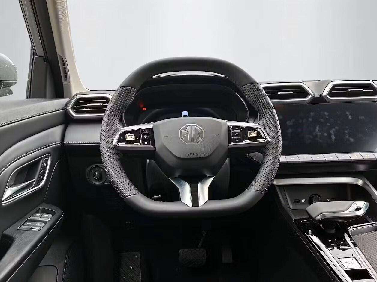MG ZS 1.5 HYBRID LUXURY *SENZA OBBLIGO DI FINANZIAMENTO*
