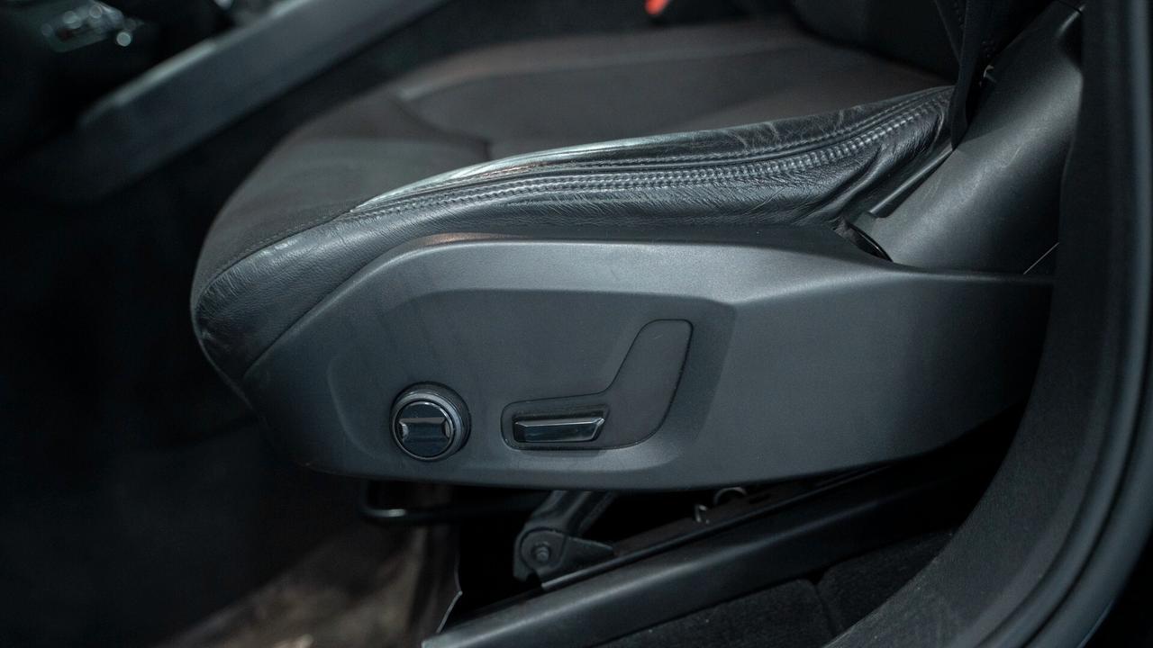 Volvo XC 60 XC60 D4 2.0 GEARTRONIC BUSINESS PLUS LED PELLE NAVI FULL OPTIONAL