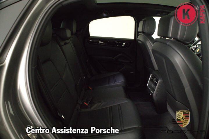Porsche Cayenne 3.0 V6 E-Hybrid