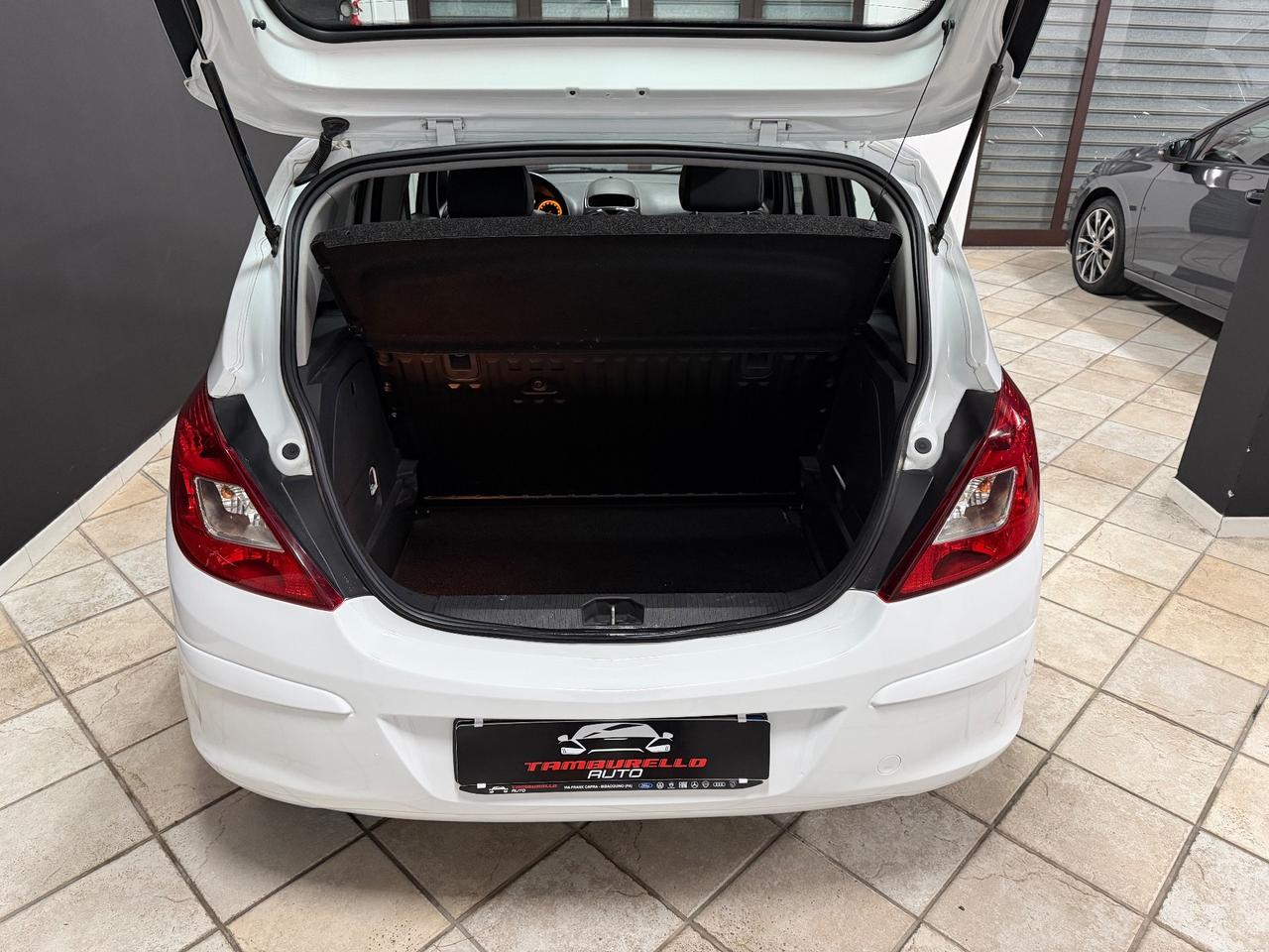 OPEL Corsa 1.3 CDTI (75) Sport 2014