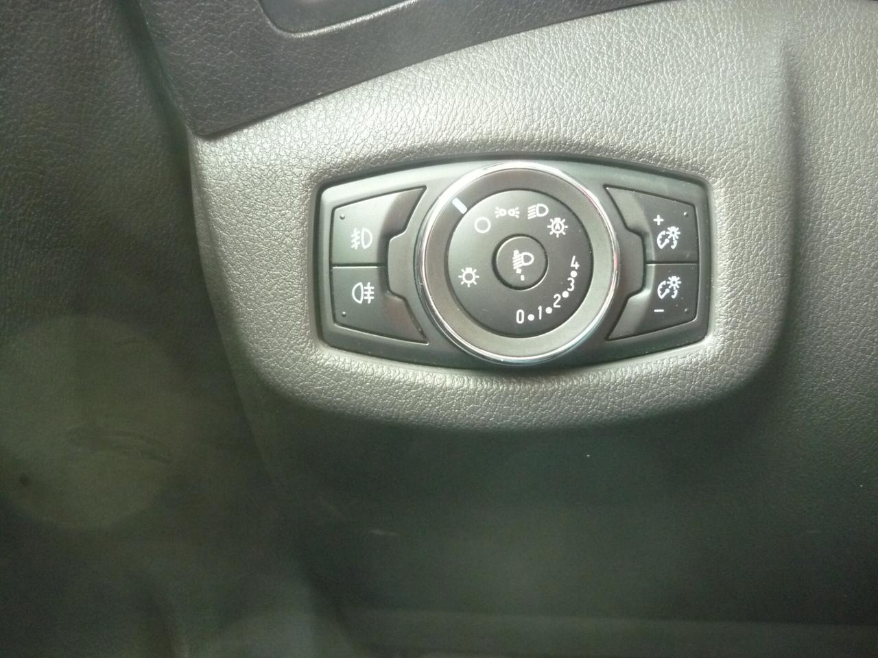 Ford Tourneo Connect7 1.5 TDCi 120 CV Titanium