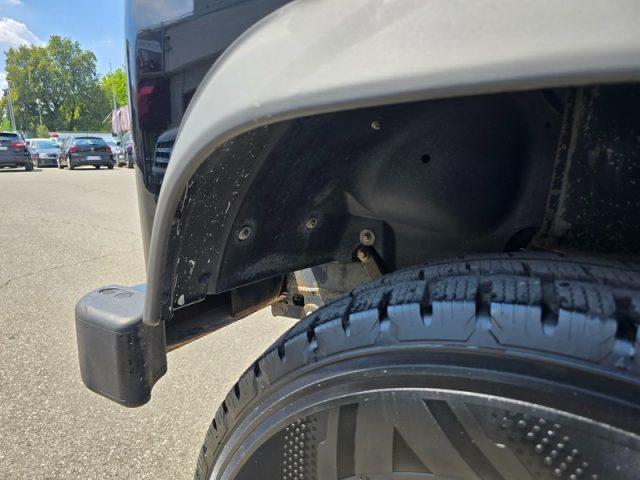 LAND ROVER Defender 90 2.4 TD4 UNICO PROPRIETARIO NEOPATENTATI