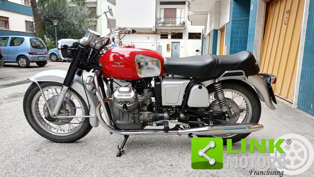 MOTO GUZZI V7 700 prima serie