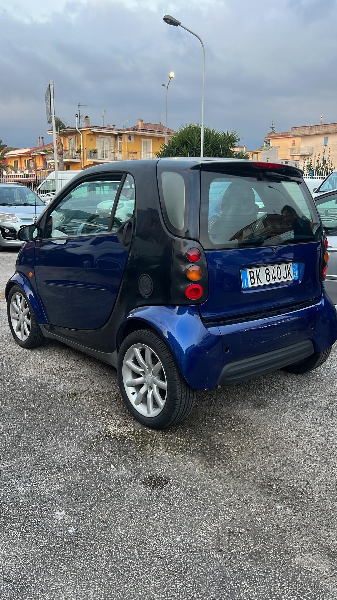 Smart ForTwo 700 coupé pure (45 kW)