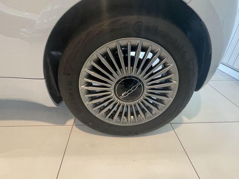 FIAT 500 Icon Berlina 23,65 kWh