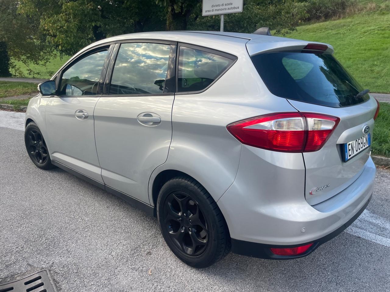 Ford C-Max 1.6 TDCi anno 2012 pronta al uso